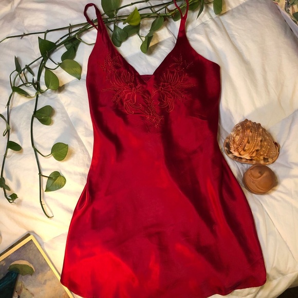 Victoria's Secret Other - SOLD ON DEPOP Victoria’s Secret silk slip dress